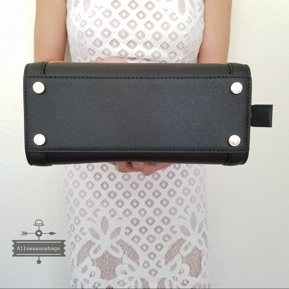 Michael Kors Tina Small messenger satchel black - Picture 7 of 8